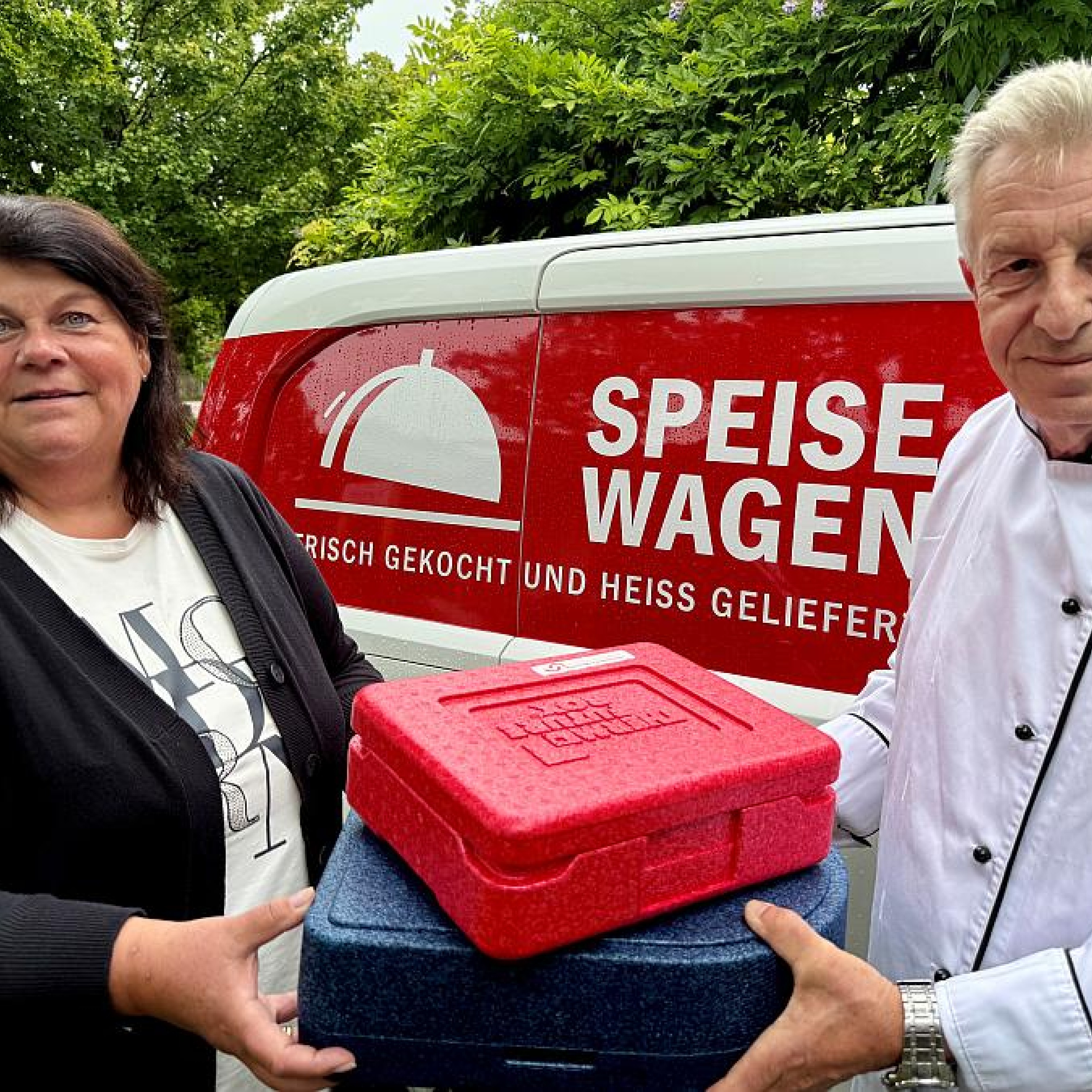 Nachbarschaftshilfe Vaterstetten stellt Mobilen Mittagstisch neu auf